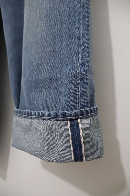 Graphpaper (グラフペーパー) Selvage Denim Two Tuck Pants / セルヴィッチデニム 2タックパンツ  Graphpaper