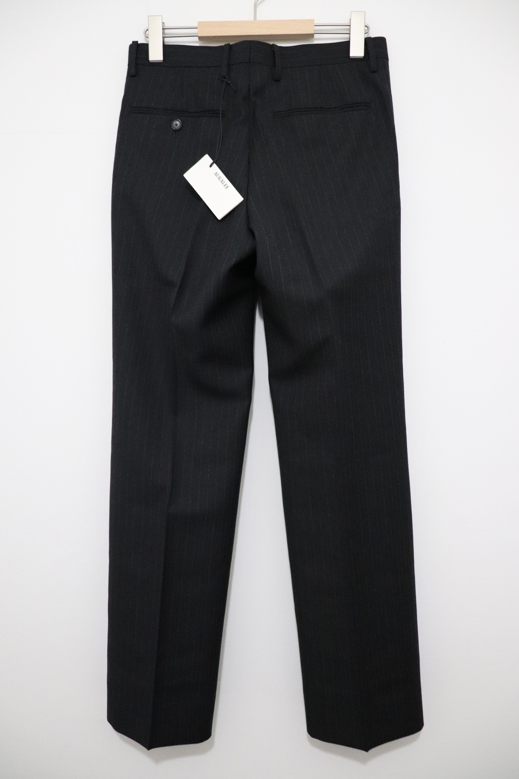 AURALEE(オーラリー) BLUEFACED WOOL NARROW SLACKS / ブルー