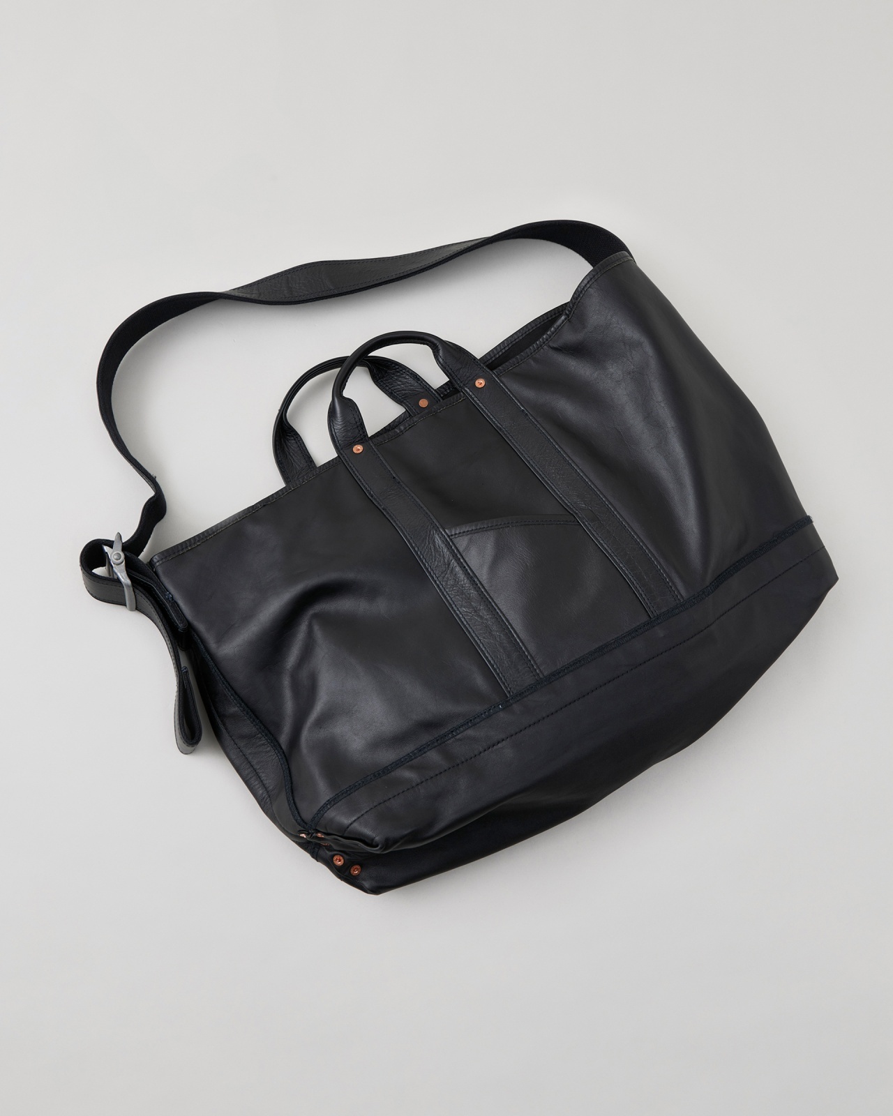 NICENESS H.LEDZ ホースレザーショルダーバッグ NICENESS (ナイスネス) H.LEDZ / ホースレザーショルダートート